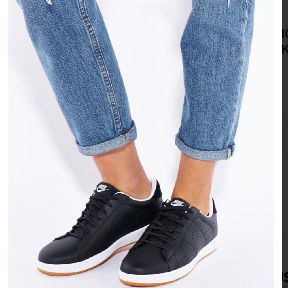 Nike Classic Tennis sneakers